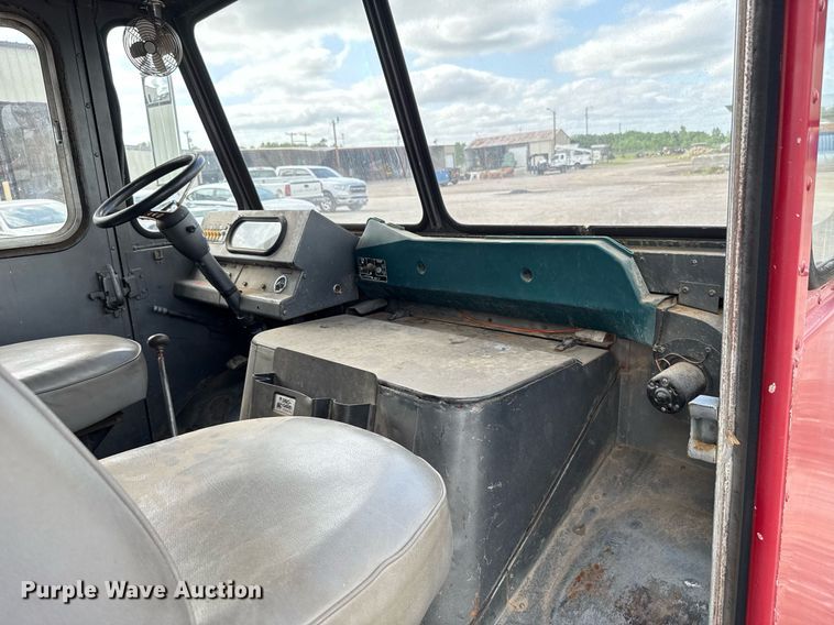 image for item EJ4741 1974 Chevrolet P Series  delivery truck