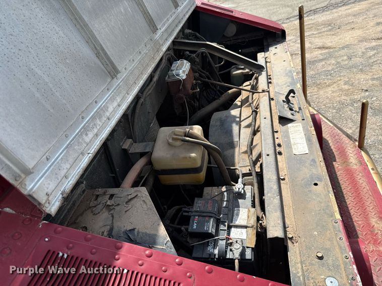 image for item EJ4741 1974 Chevrolet P Series  delivery truck