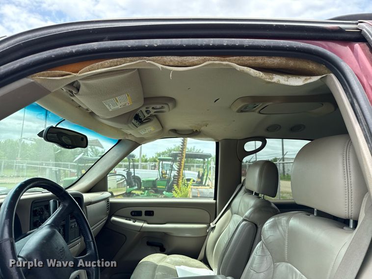 image for item EJ4742 2002 Chevrolet Tahoe SUV