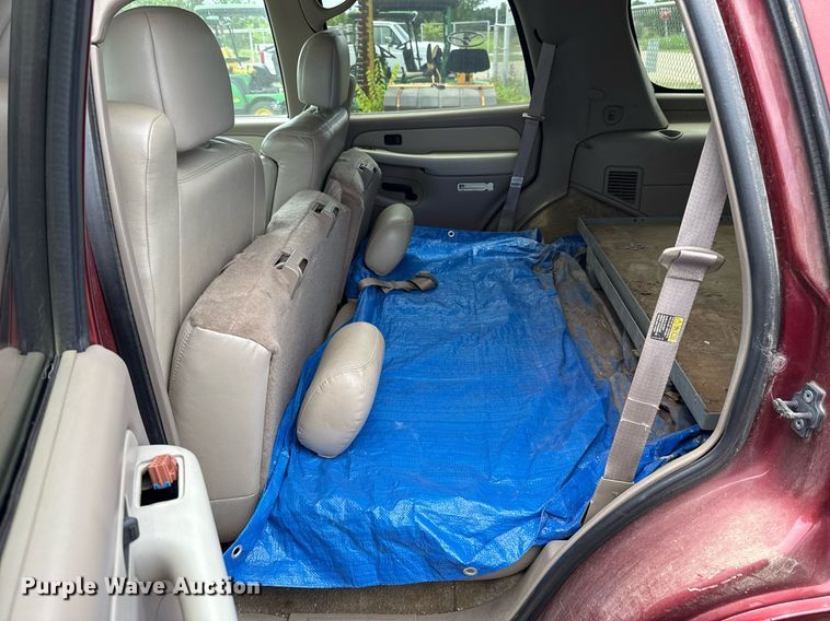 image for item EJ4742 2002 Chevrolet Tahoe SUV