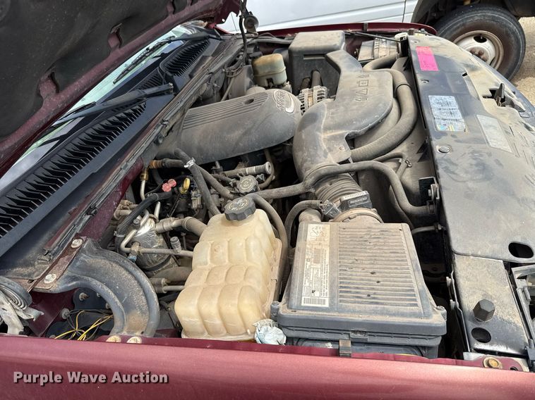 image for item EJ4742 2002 Chevrolet Tahoe SUV