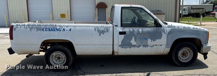 image for item EJ4743 1992 Chevrolet C1500 pickup truck