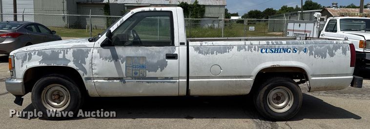 image for item EJ4743 1992 Chevrolet C1500 pickup truck