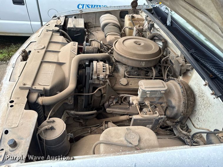 image for item EJ4743 1992 Chevrolet C1500 pickup truck