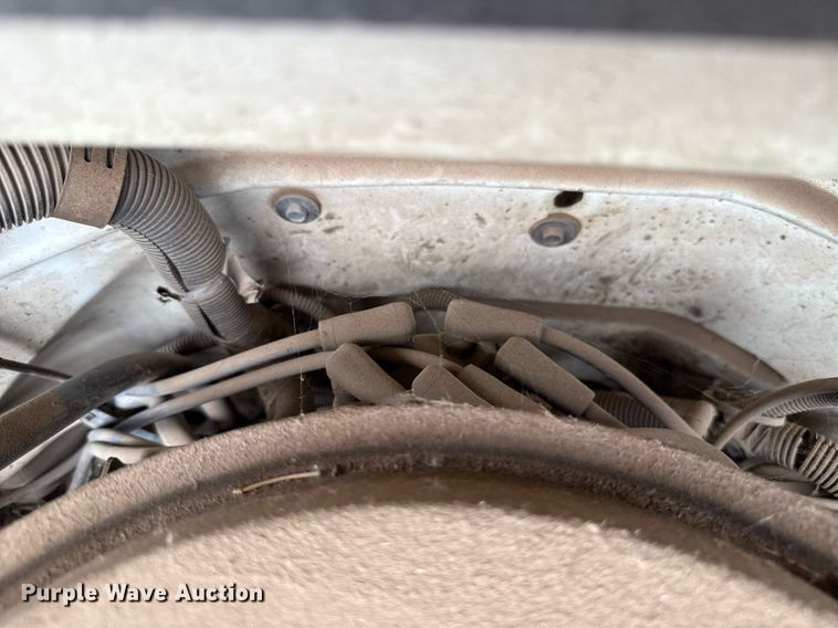 image for item EJ4743 1992 Chevrolet C1500 pickup truck