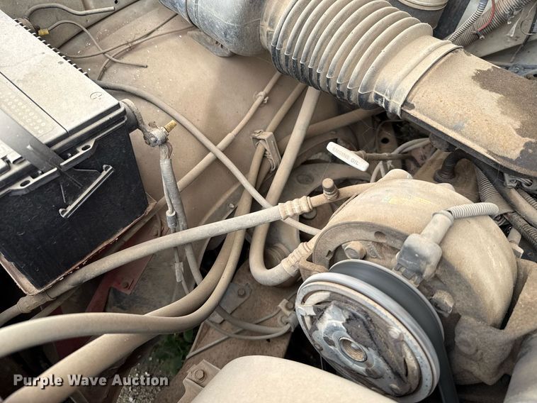 image for item EJ4743 1992 Chevrolet C1500 pickup truck