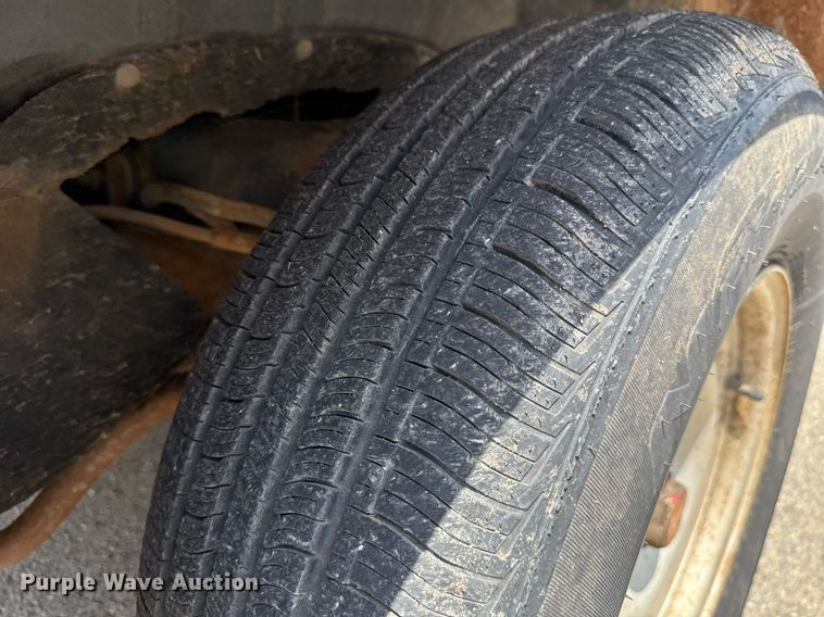 image for item EJ4743 1992 Chevrolet C1500 pickup truck