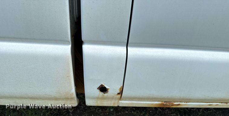 image for item EJ4744 2003 Chevrolet S10 pickup truck