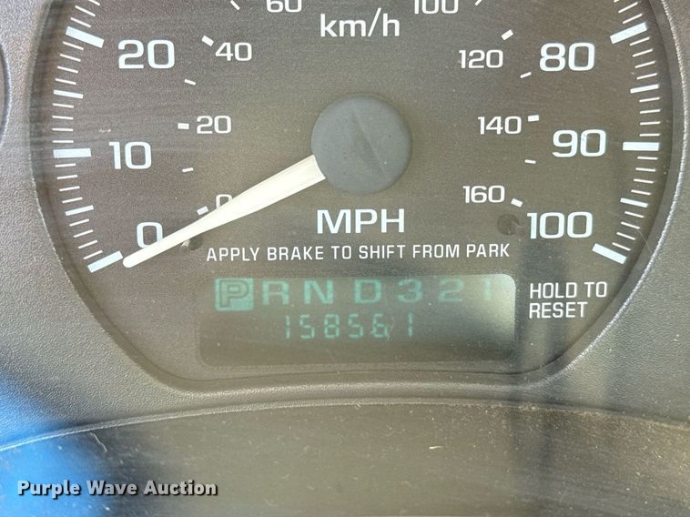 image for item EJ4744 2003 Chevrolet S10 pickup truck