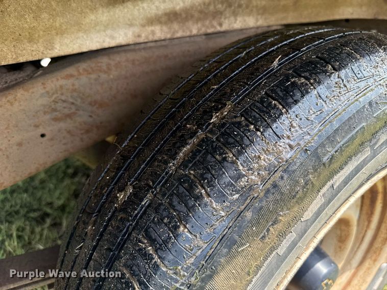 image for item EJ4744 2003 Chevrolet S10 pickup truck