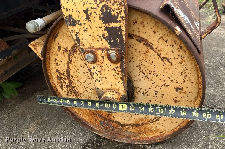 image for item EJ4747 Rosco Vibrastat III double drum roller