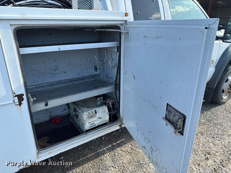 image for item EJ4749 2012 Ford F550 Super Duty SuperCab bucket truck