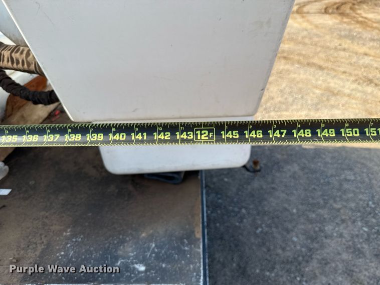 image for item EJ4749 2012 Ford F550 Super Duty SuperCab bucket truck