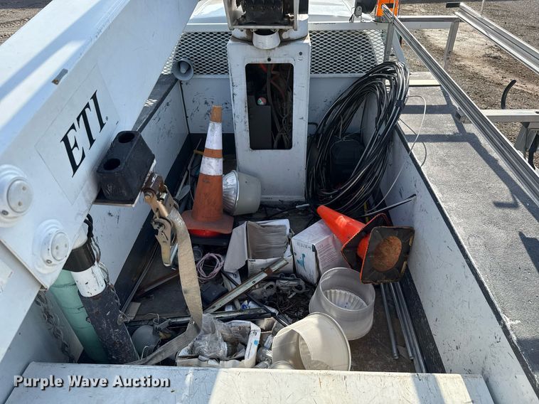 image for item EJ4749 2012 Ford F550 Super Duty SuperCab bucket truck