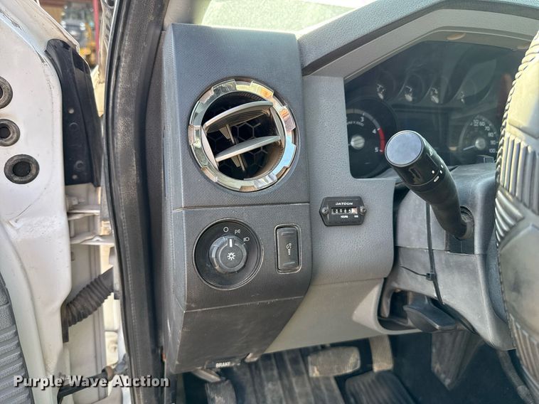 image for item EJ4749 2012 Ford F550 Super Duty SuperCab bucket truck