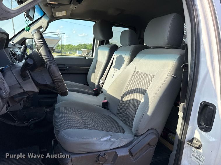 image for item EJ4749 2012 Ford F550 Super Duty SuperCab bucket truck