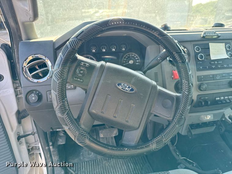 image for item EJ4749 2012 Ford F550 Super Duty SuperCab bucket truck