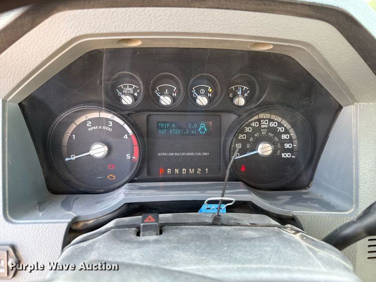 image for item EJ4749 2012 Ford F550 Super Duty SuperCab bucket truck