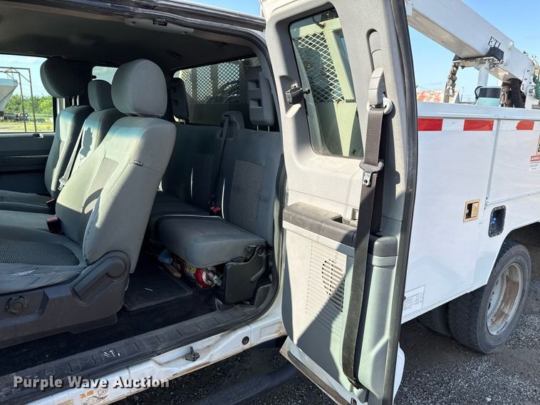 image for item EJ4749 2012 Ford F550 Super Duty SuperCab bucket truck