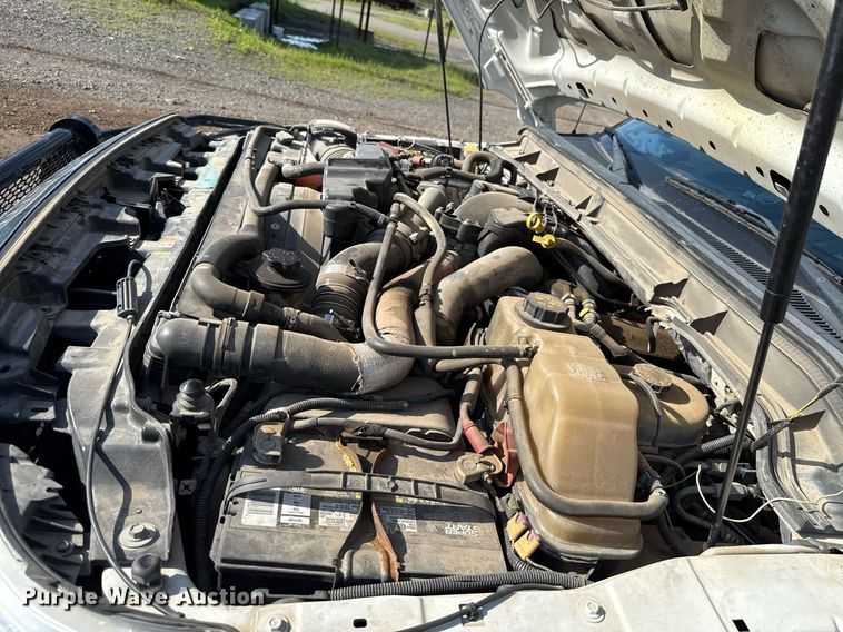 image for item EJ4749 2012 Ford F550 Super Duty SuperCab bucket truck