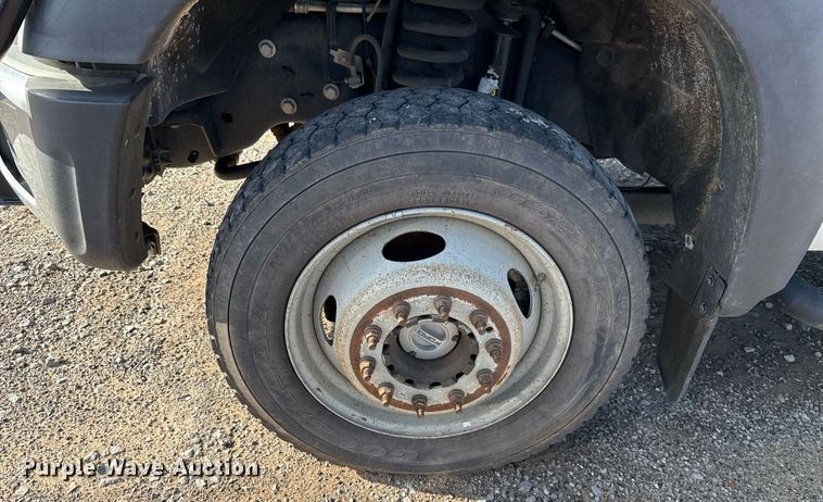 image for item EJ4749 2012 Ford F550 Super Duty SuperCab bucket truck