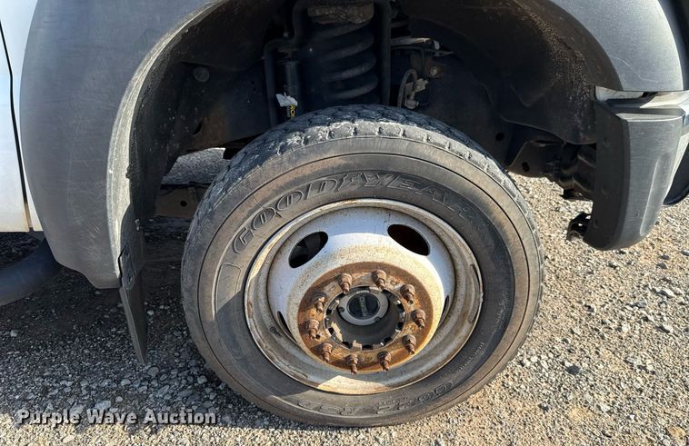 image for item EJ4749 2012 Ford F550 Super Duty SuperCab bucket truck