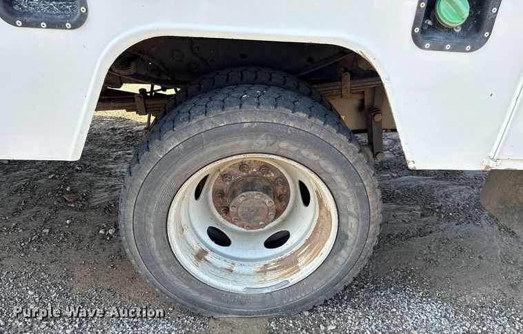 image for item EJ4749 2012 Ford F550 Super Duty SuperCab bucket truck