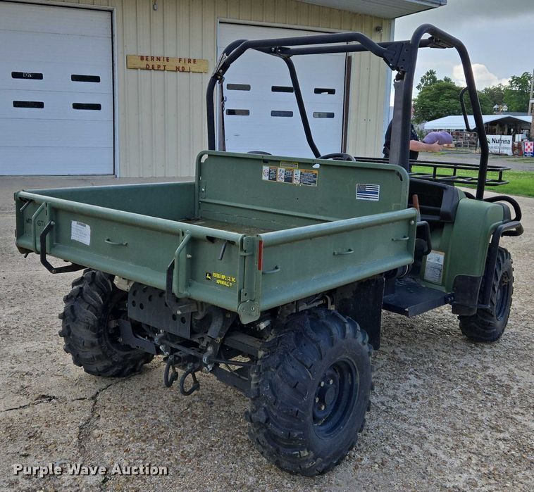 image for item EJ7587 2010 John Deere  Gator  utility vehicle