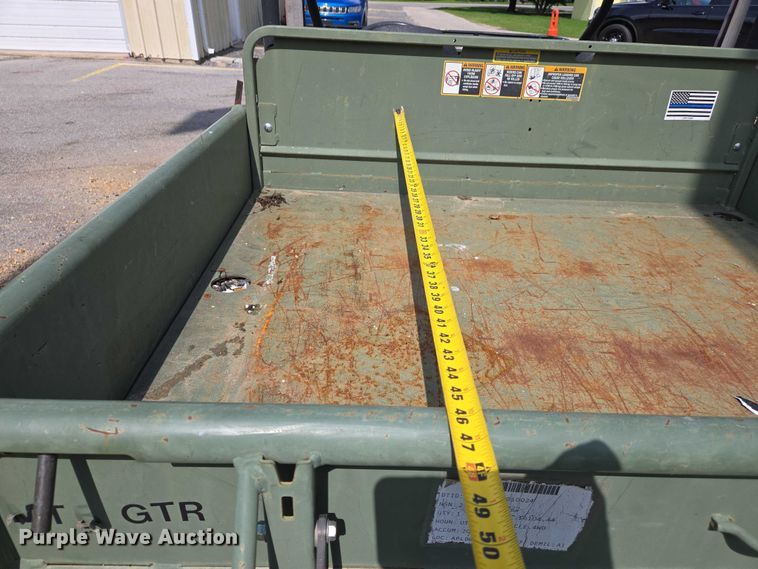 image for item EJ7587 2010 John Deere  Gator  utility vehicle