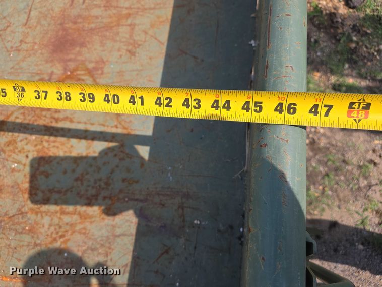 image for item EJ7587 2010 John Deere  Gator  utility vehicle