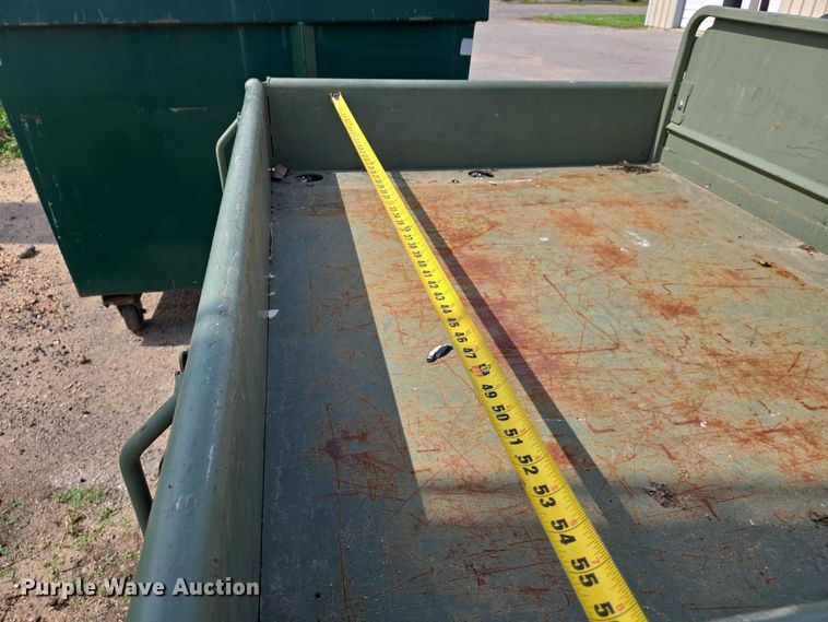 image for item EJ7587 2010 John Deere  Gator  utility vehicle