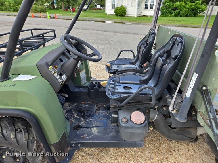 image for item EJ7587 2010 John Deere  Gator  utility vehicle