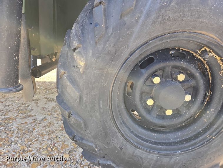 image for item EJ7587 2010 John Deere  Gator  utility vehicle