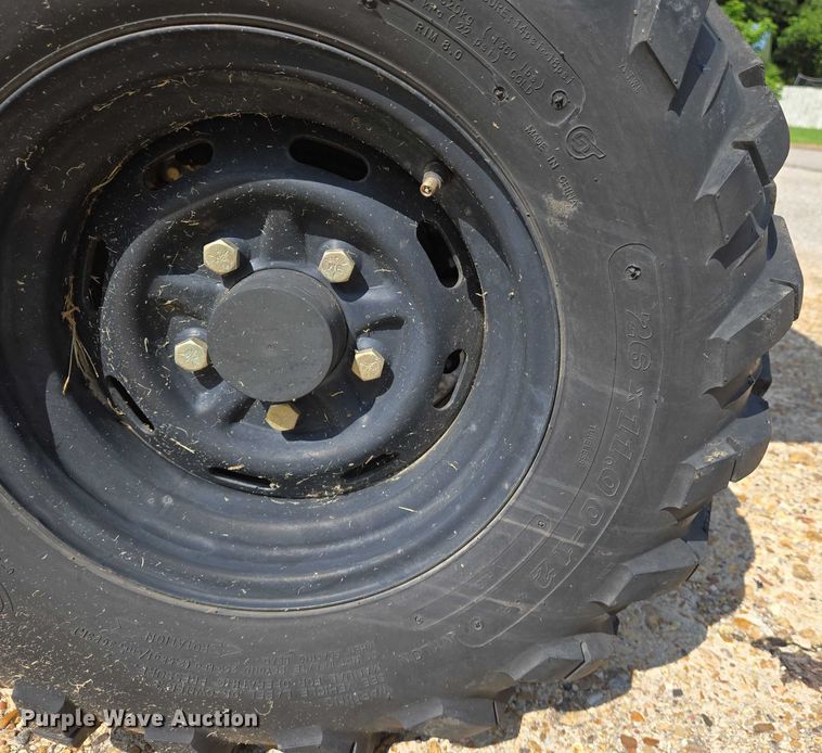 image for item EJ7587 2010 John Deere  Gator  utility vehicle