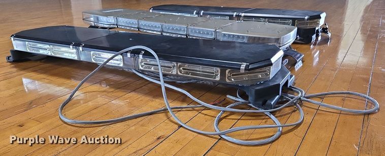 image for item EJ7588 (3) light bar