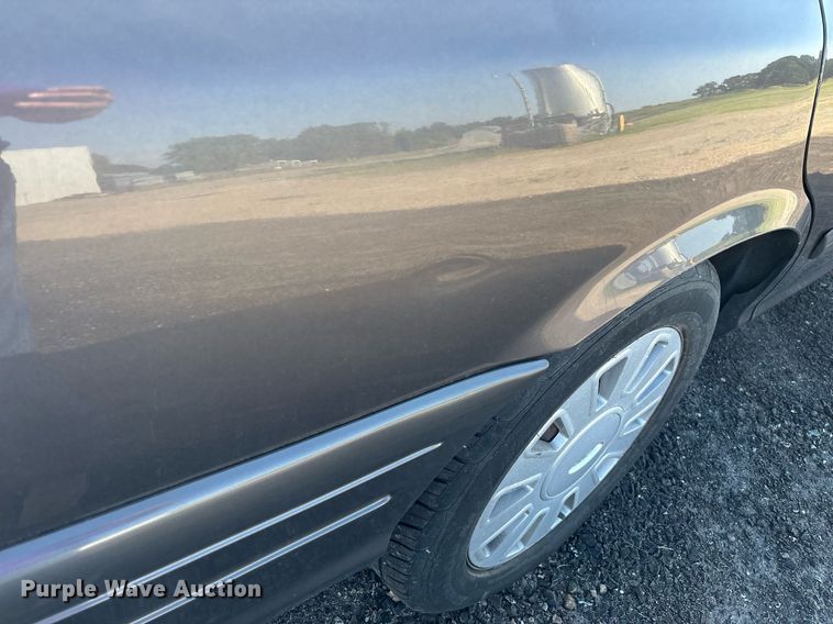 image for item EJ7589 2010 Ford Crown Victoria Police Interceptor 