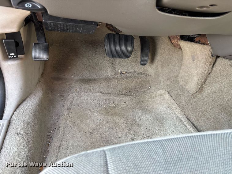 image for item EJ7589 2010 Ford Crown Victoria Police Interceptor 