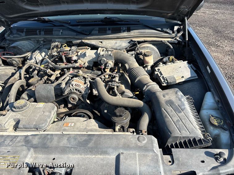 image for item EJ7589 2010 Ford Crown Victoria Police Interceptor 