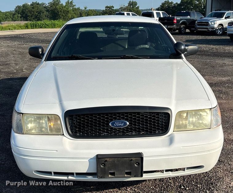 image for item EJ7590 2011 Ford Crown Victoria Police Interceptor 