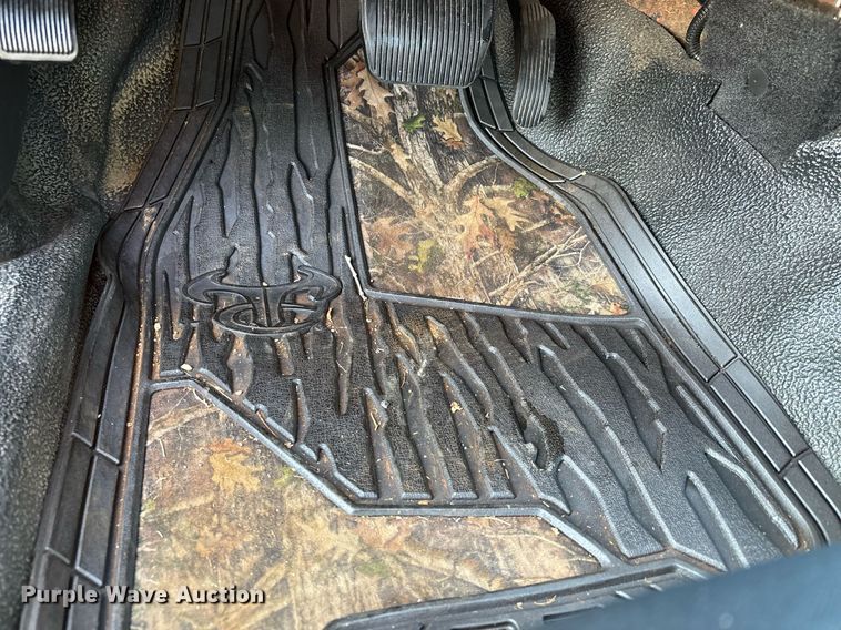 image for item EJ7590 2011 Ford Crown Victoria Police Interceptor 