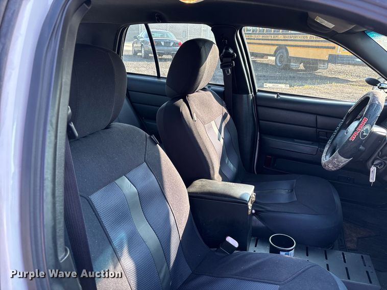 image for item EJ7590 2011 Ford Crown Victoria Police Interceptor 