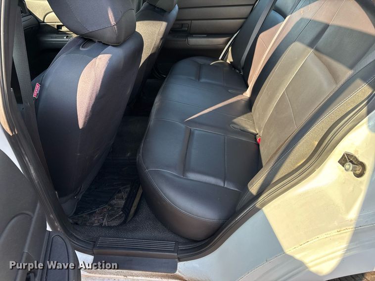 image for item EJ7590 2011 Ford Crown Victoria Police Interceptor 