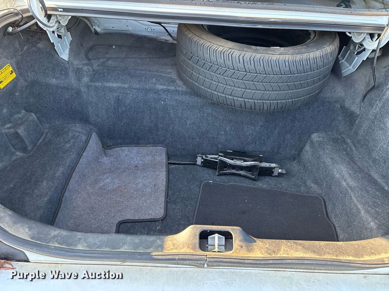 image for item EJ7590 2011 Ford Crown Victoria Police Interceptor 