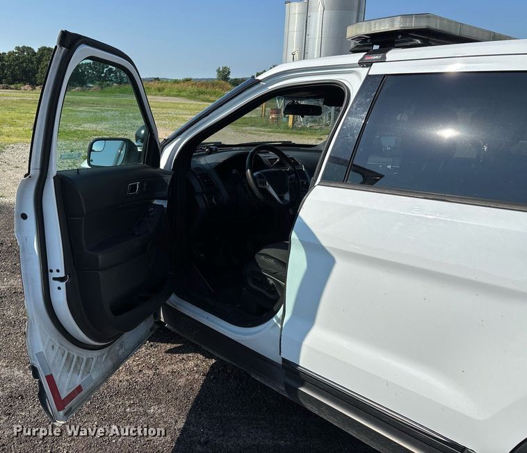 image for item EJ7591 2014 Ford Explorer Police interceptor SUV