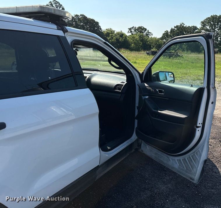 image for item EJ7591 2014 Ford Explorer Police interceptor SUV