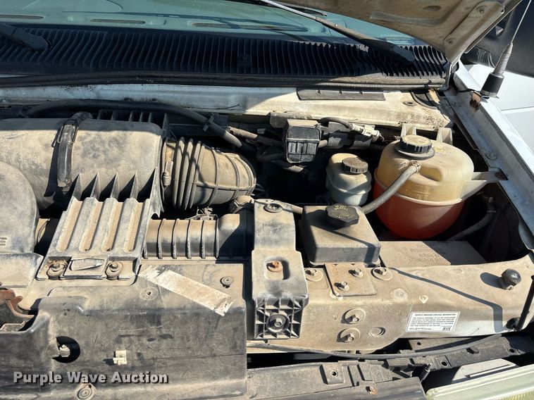 image for item EJ7592 2004 Ford E350 Super Duty XL van