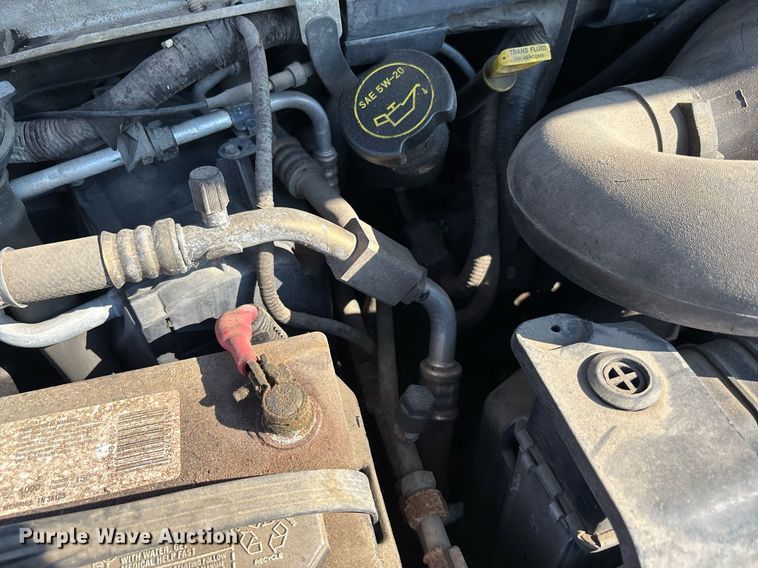 image for item EJ7592 2004 Ford E350 Super Duty XL van