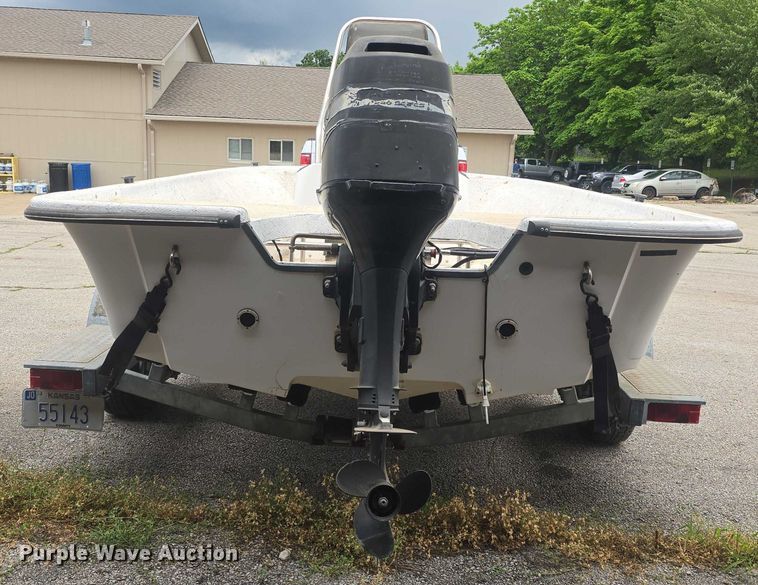 image for item EK5334 2001 Tracker Nitro 1800 boat