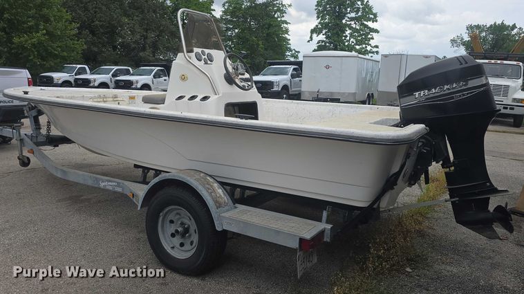 image for item EK5334 2001 Tracker Nitro 1800 boat