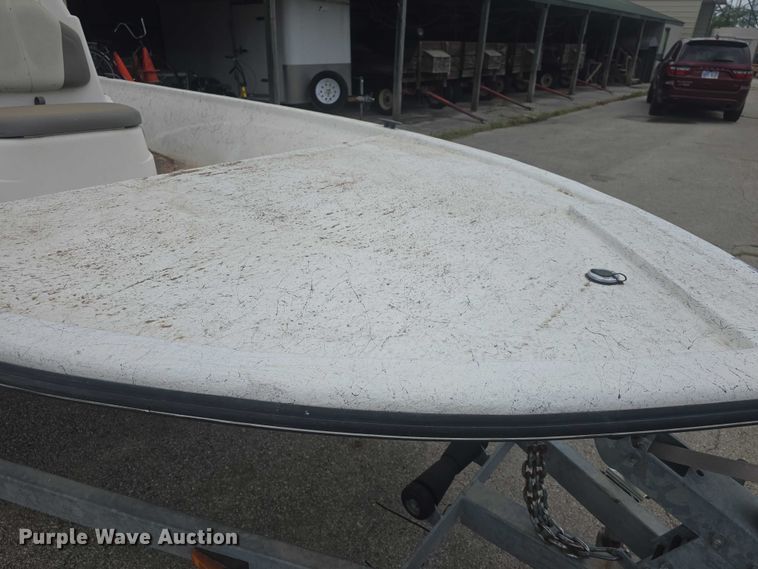 image for item EK5334 2001 Tracker Nitro 1800 boat